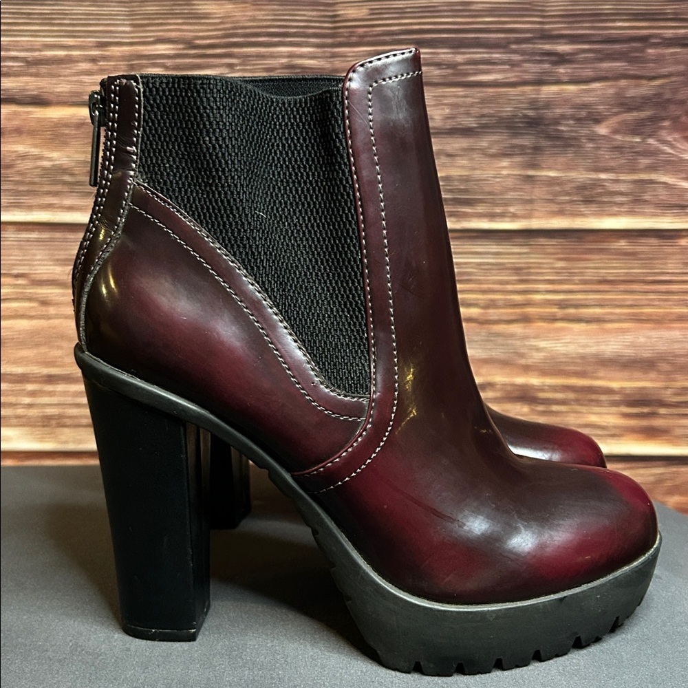 Steve Madden AMANDAA BURGUNDY Platform Heeled Boot | NWOT| Size 9M
